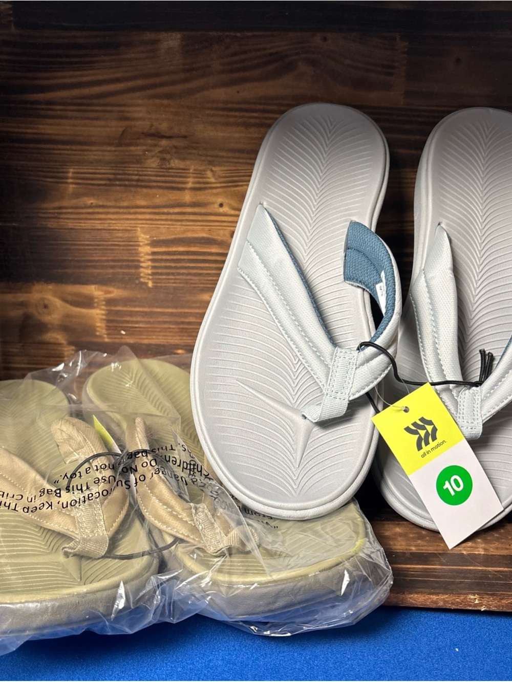 Men flip-flops All in Motion Lot of 2 pair Gray&Green Sz 10 New